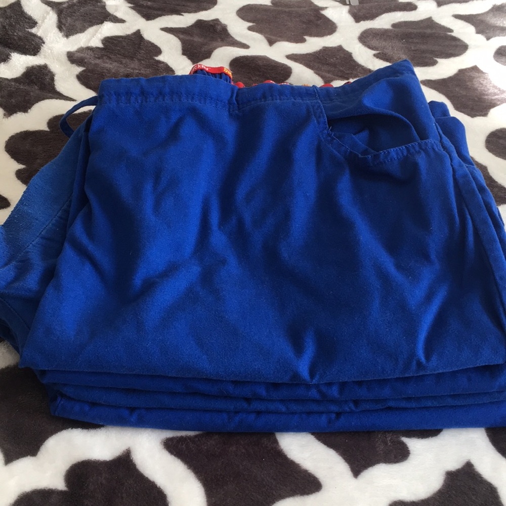 4 pairs scrub pants